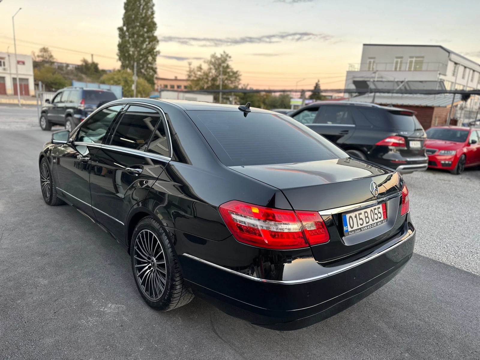 Mercedes-Benz E 220 CDI 177к.с AVANTGARDE - изображение 3