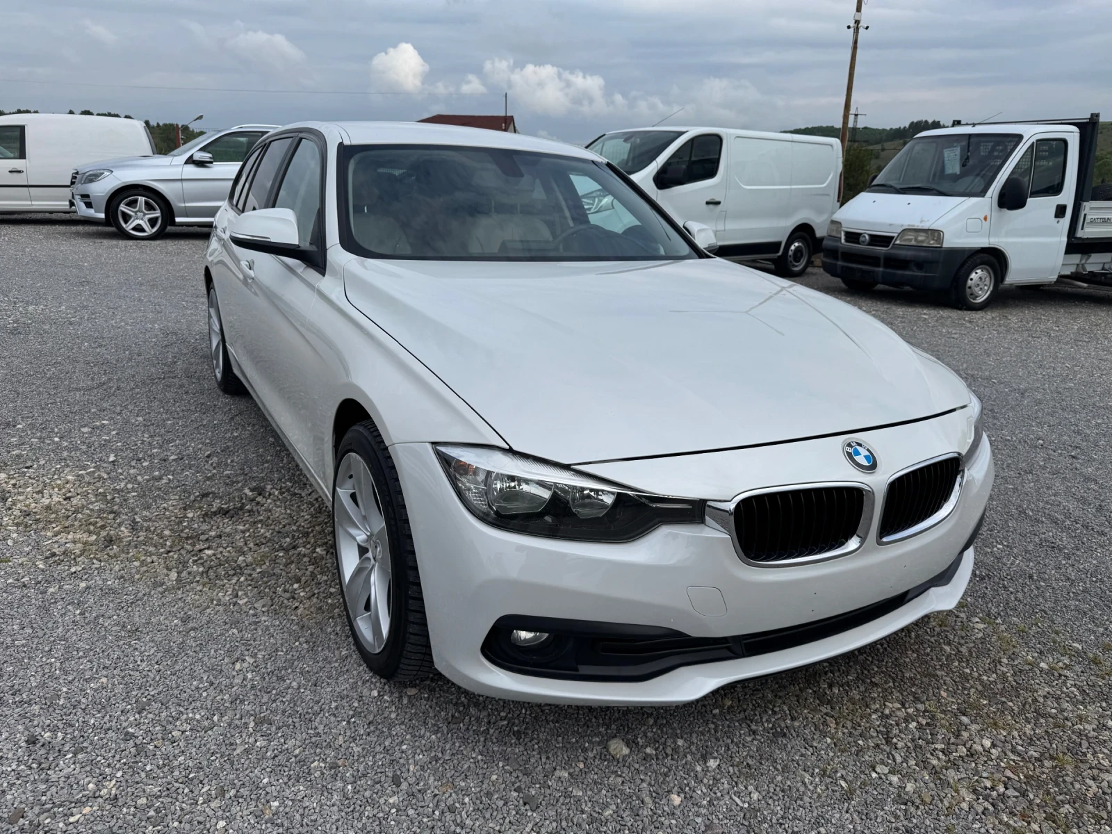 BMW 320  - изображение 6