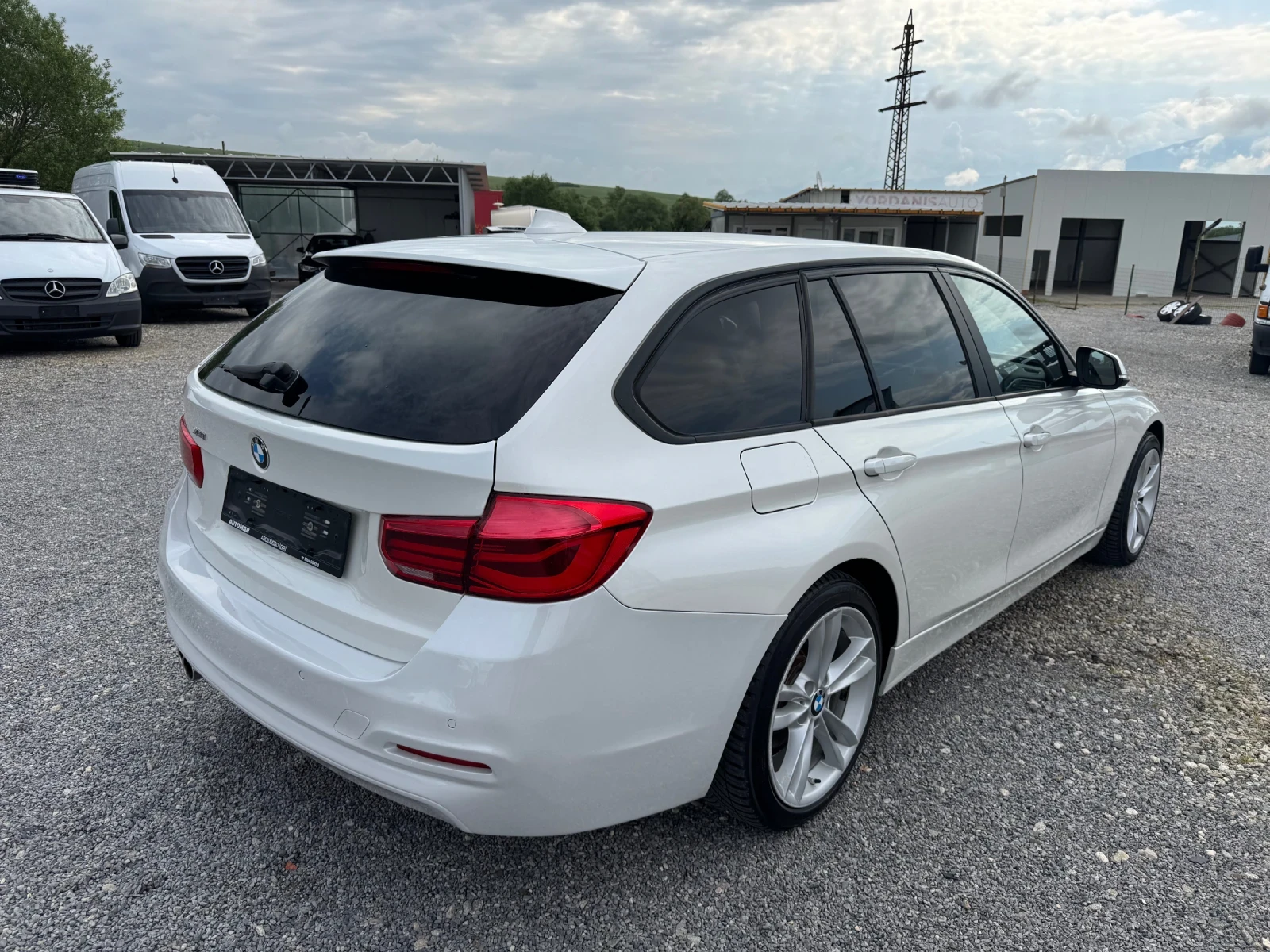 BMW 320  - изображение 5