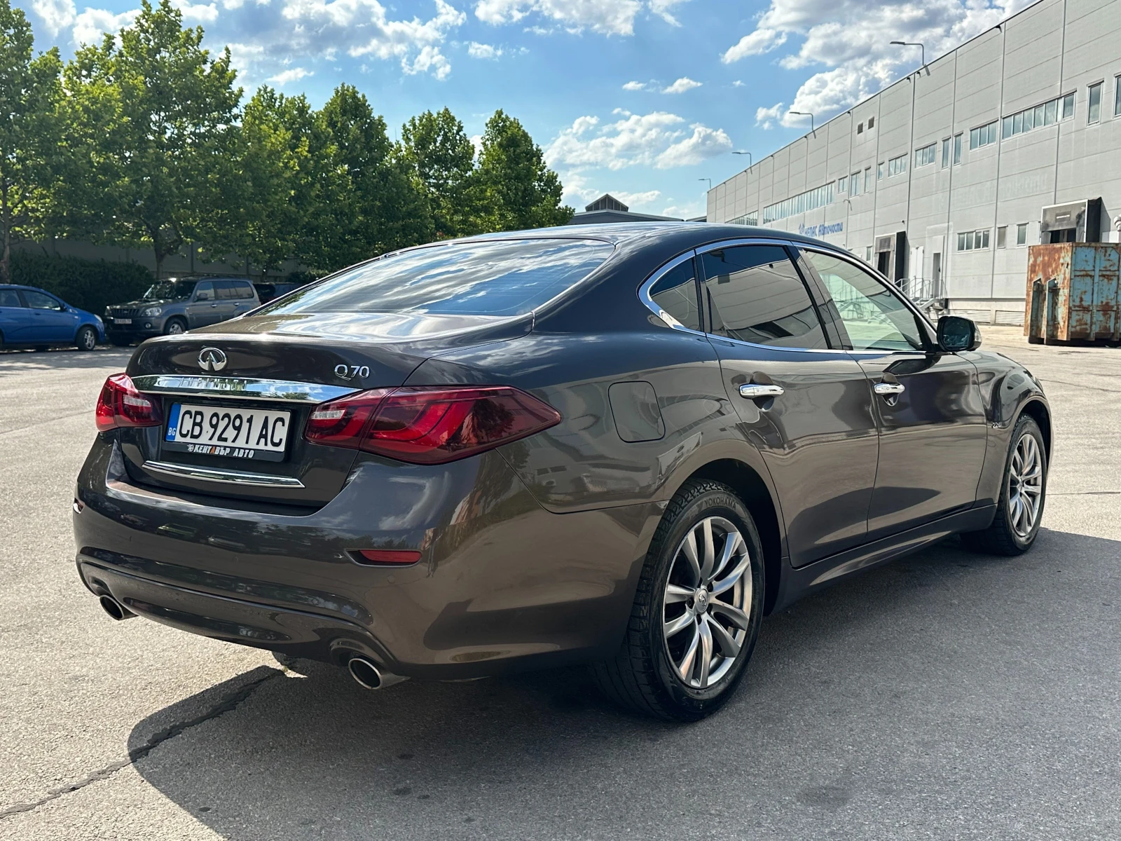 Infiniti Q70 2.2d 170 к.с. - изображение 4