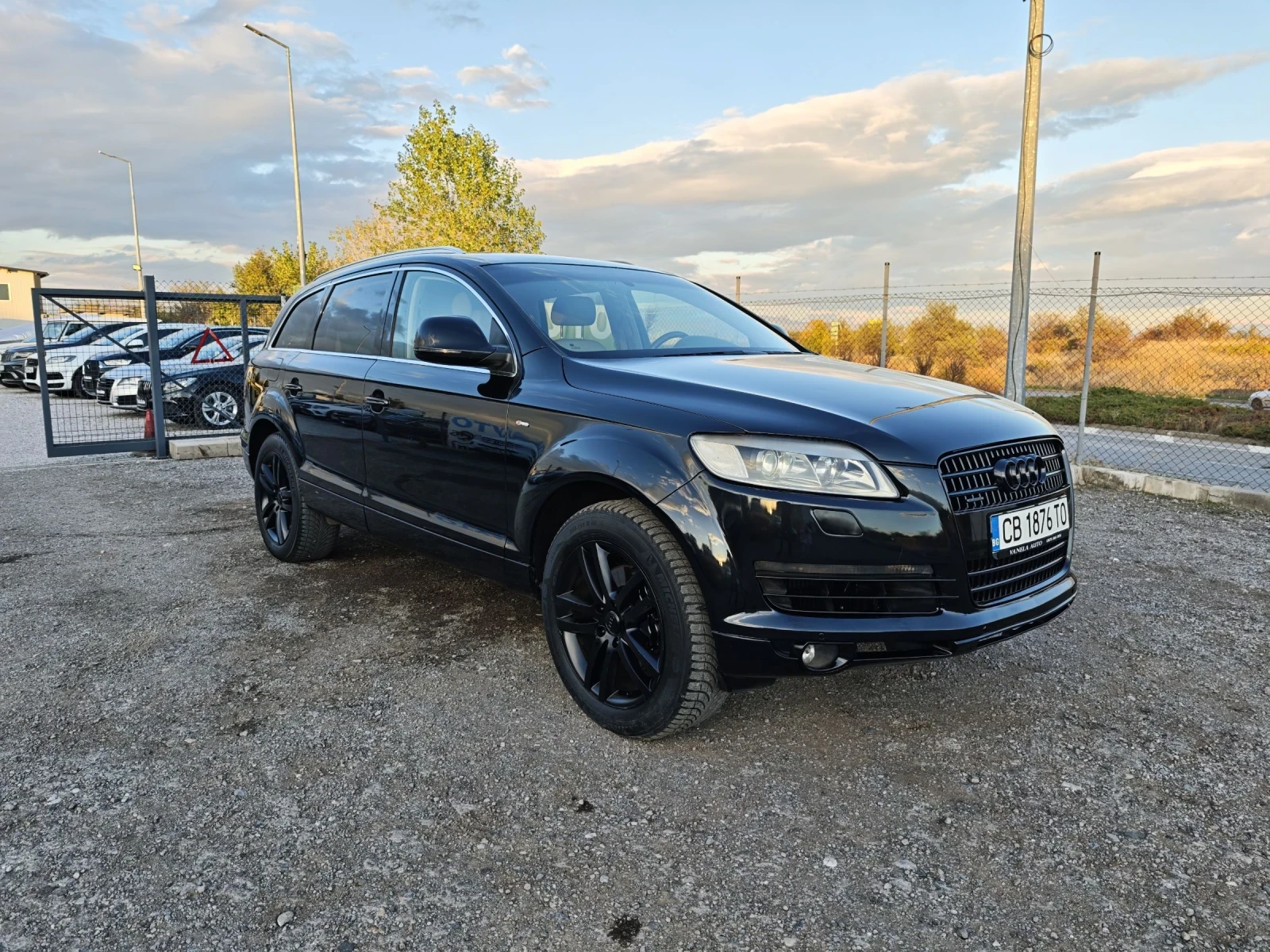 Audi Q7 S line 7м FULL - изображение 3