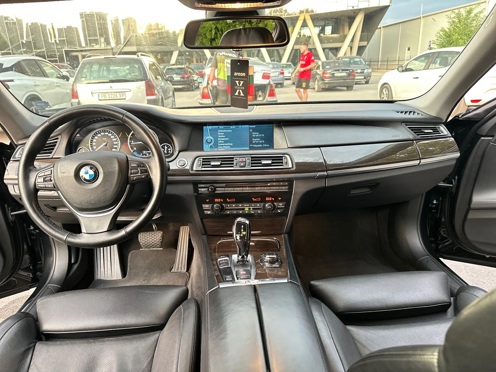 BMW 730 3.0 F02 Long  - изображение 8