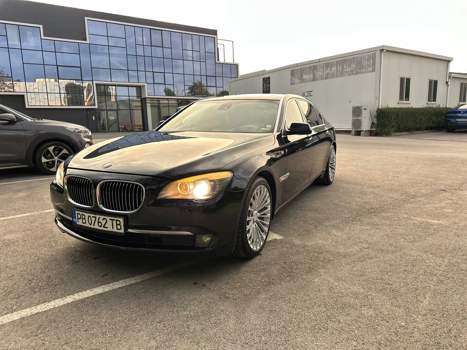BMW 730 3.0 F02 Long  - изображение 2