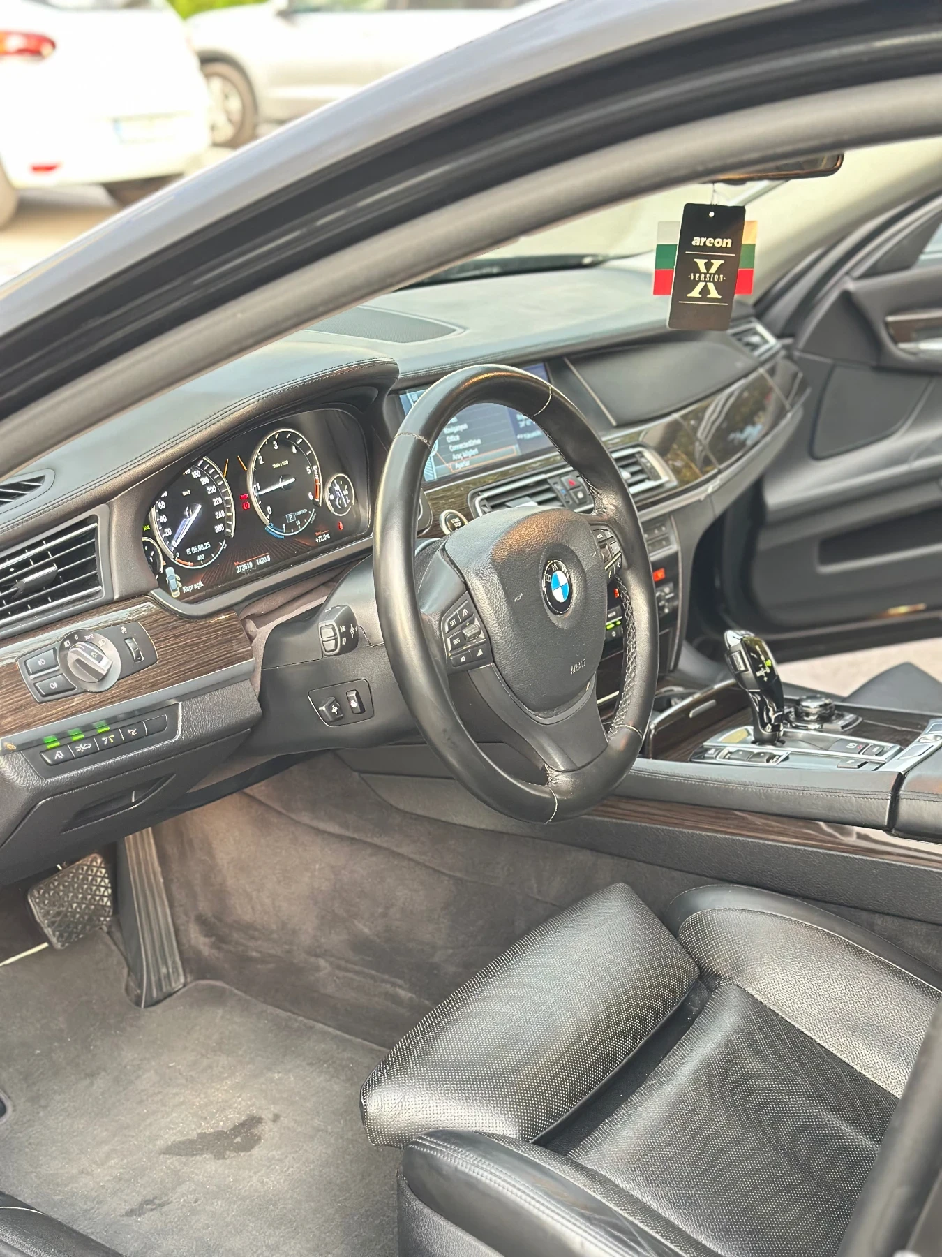 BMW 730 3.0 F02 Long  - изображение 5