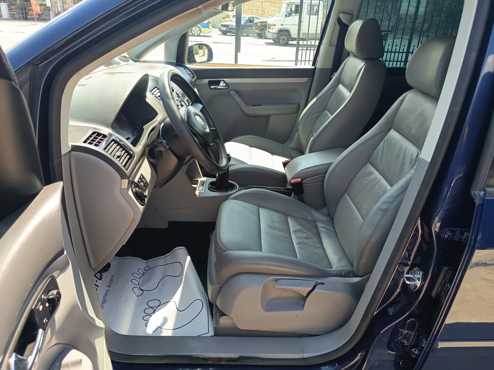 VW Touran 2.0tdi - изображение 8