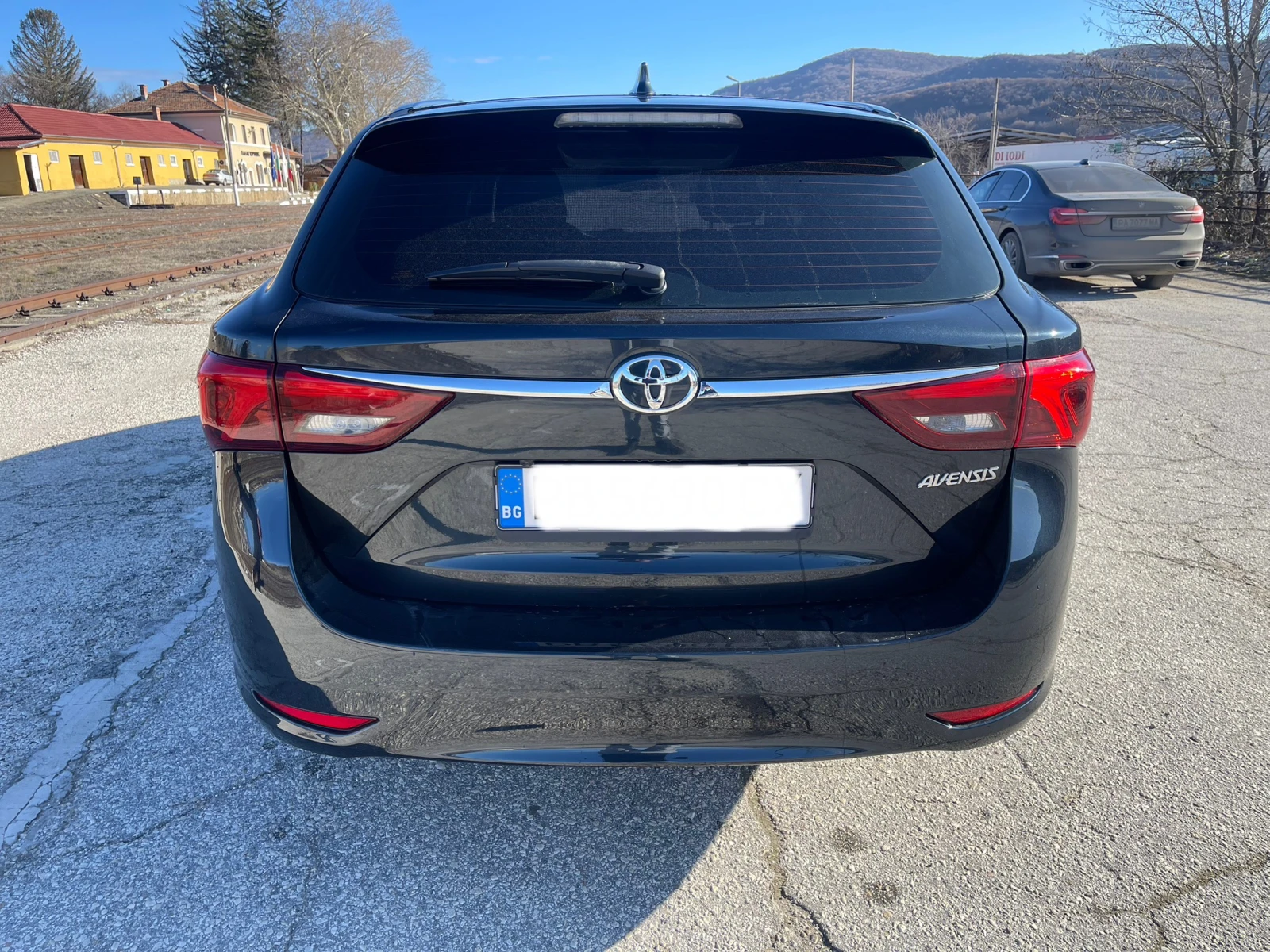 Toyota Avensis  - изображение 4