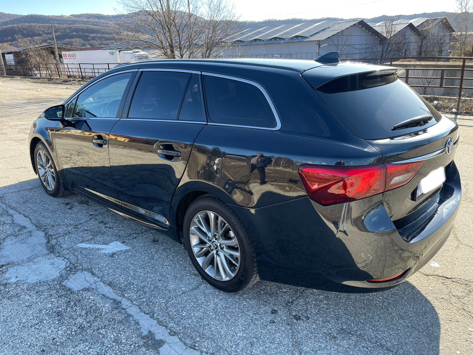 Toyota Avensis  - изображение 5