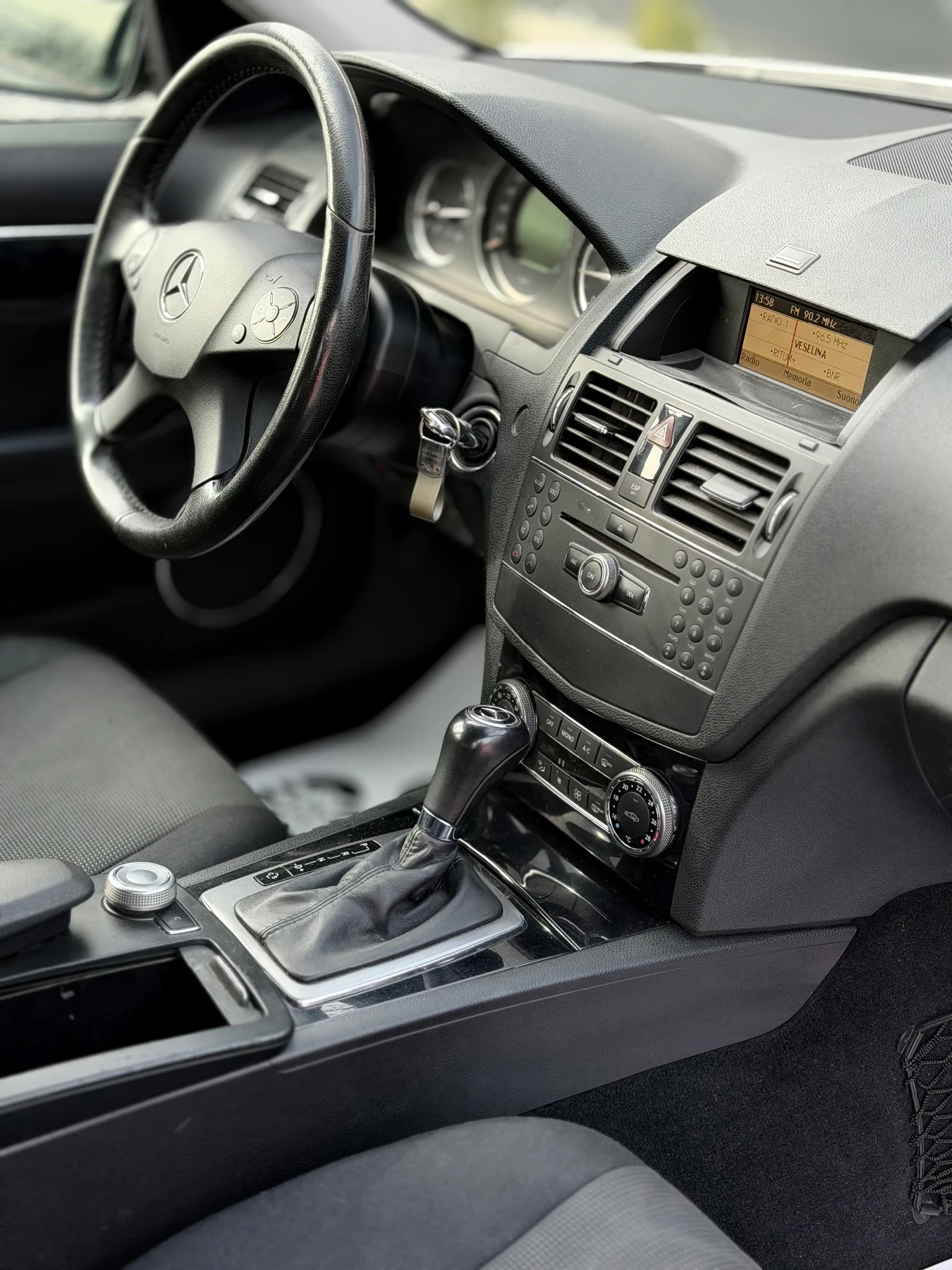 Mercedes-Benz C 220 170HP* AUTOMATIC* TOP* СОБСТВЕН ЛИЗИНГ, снимка 10 - Автомобили и джипове - 53708744