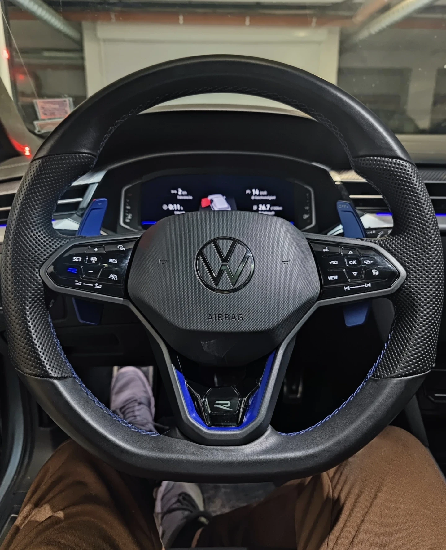 VW Arteon Shooting Brake R , снимка 13 - Автомобили и джипове - 54019915