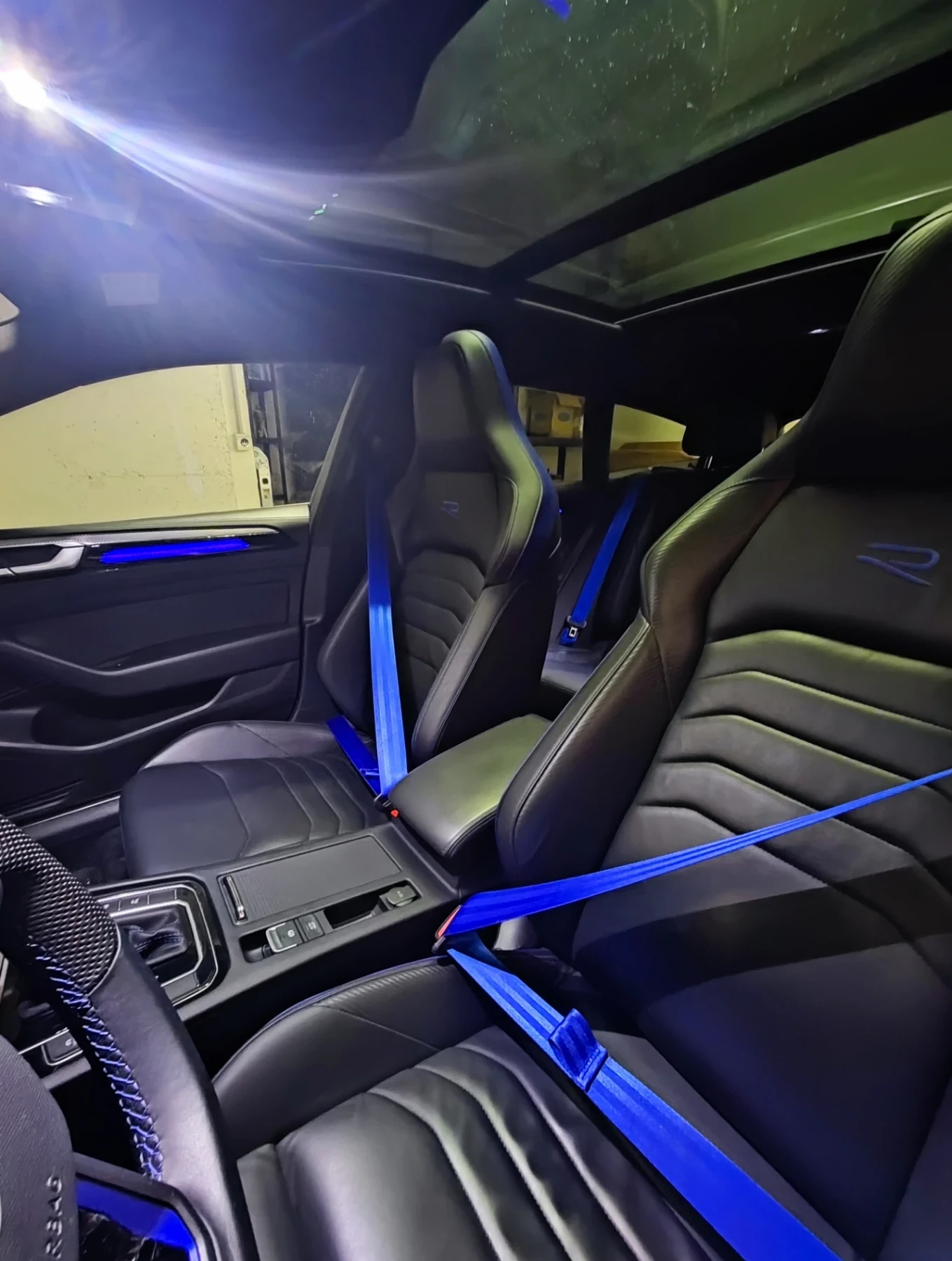 VW Arteon Shooting Brake R , снимка 6 - Автомобили и джипове - 54019915