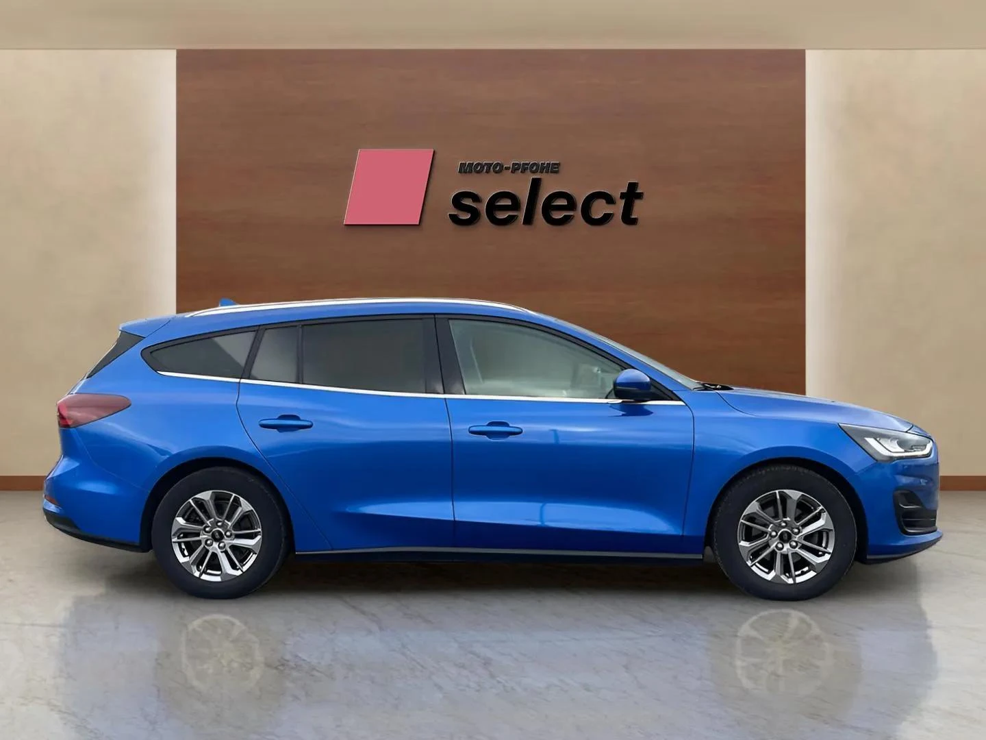 Ford Focus 1.5 TDCi, снимка 4 - Автомобили и джипове - 54108445