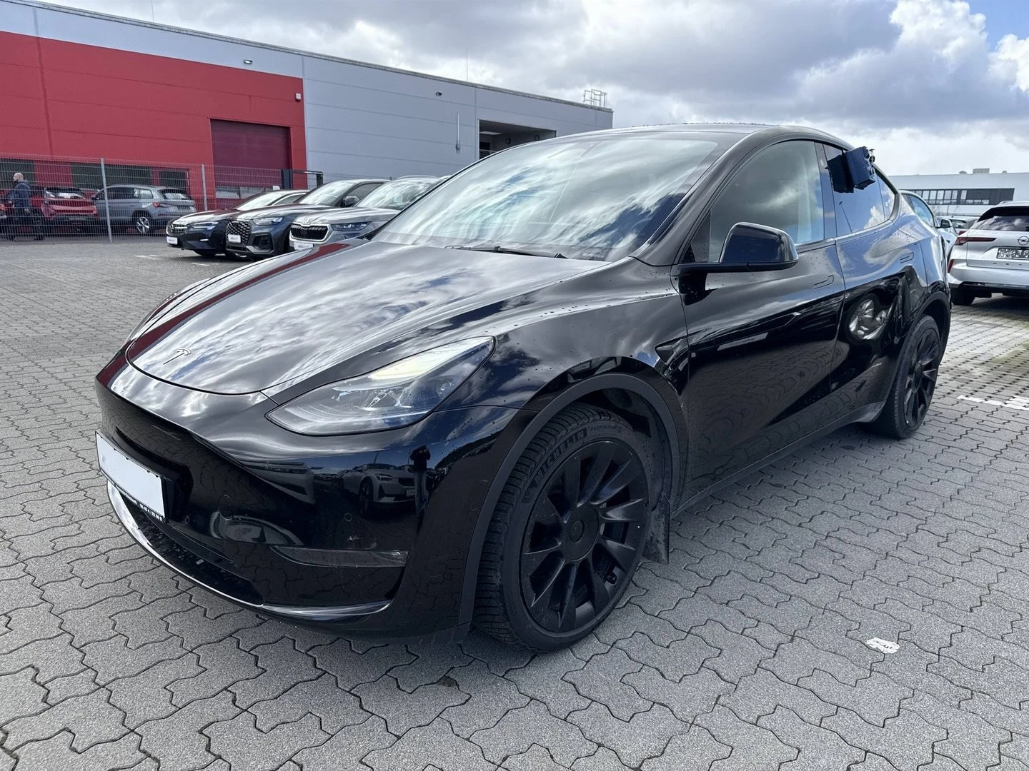 Tesla Model Y  Long Range AWD EAP