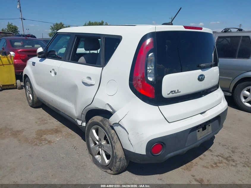 Kia Soul 1.6L I-4 DI, DOHC, VVT, 130HP Front Wheel Drive | Mobile.bg � ����������� 3