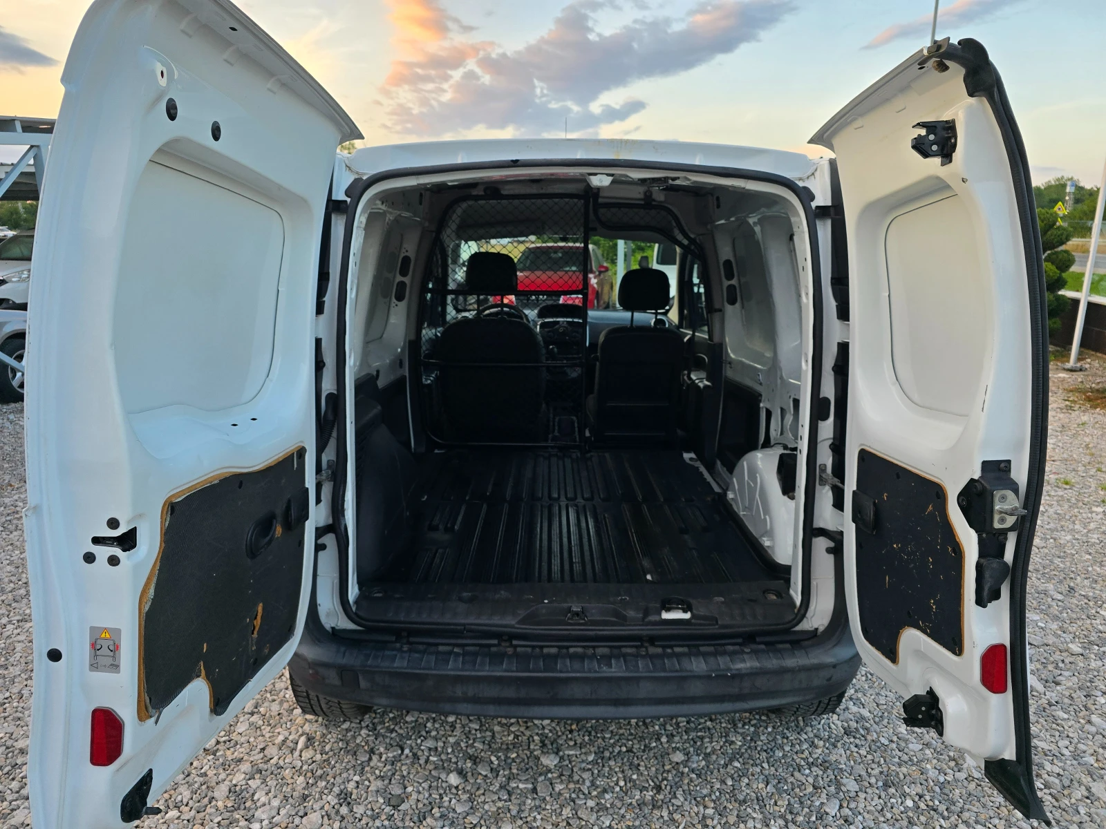 Renault Kangoo 1, 5 DCI !! НОВ ВНОС !!!, снимка 14 - Автомобили и джипове - 54986794