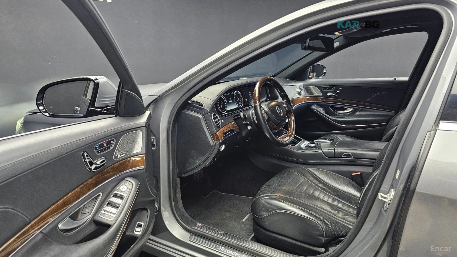 Mercedes-Benz S 500 LONG* AMG LINE* PANO* ОБДУХВ* МАСАЖ* МОНИТОРИ, снимка 9 - Автомобили и джипове - 55253625