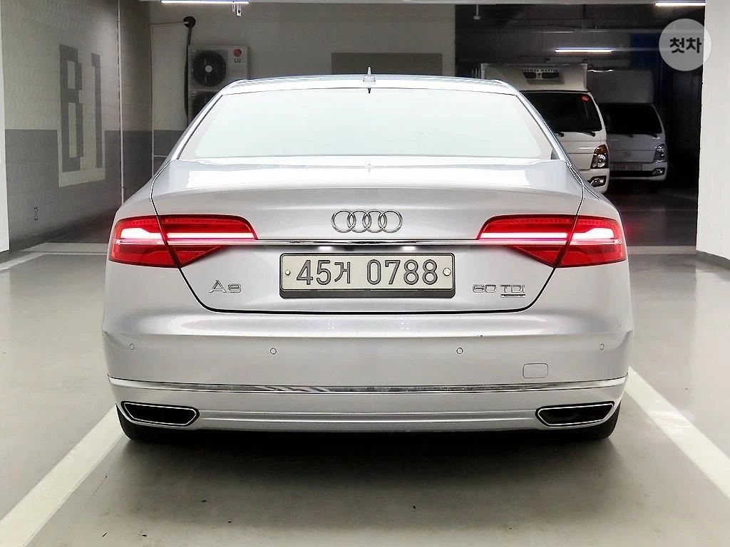 Audi A8 60TDI QUATTRO HEAD UP/PANORAMA/360CAM/FULL, снимка 4 - Автомобили и джипове - 55428390