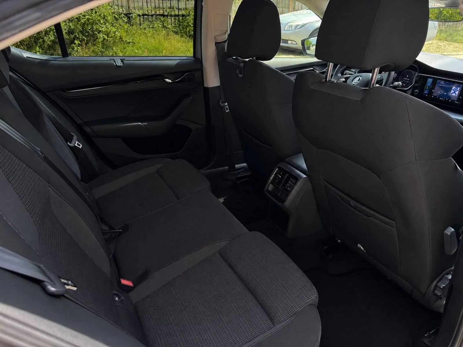 Skoda Octavia 2.0, снимка 9 - Автомобили и джипове - 55436995