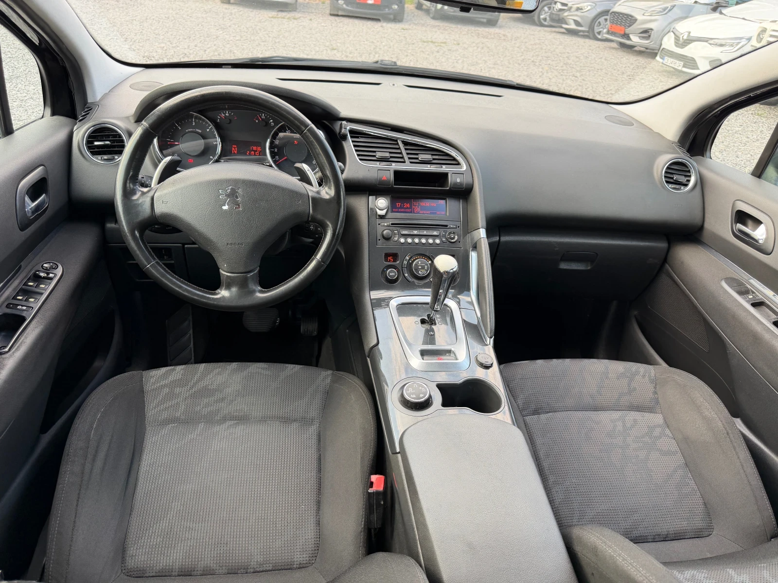 Peugeot 3008 1.6 HDI, 110 Hp, АВТОМАТИК, снимка 11 - Автомобили и джипове - 55774270