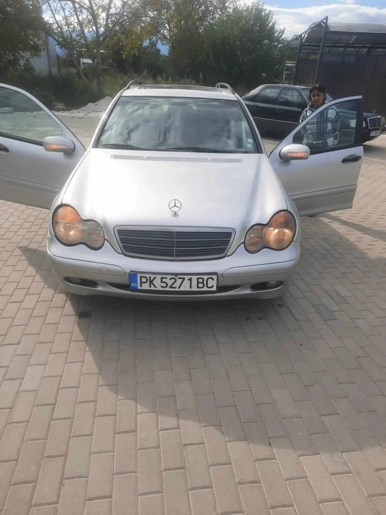 Mercedes-Benz C 220, снимка 5 - Автомобили и джипове - 56121793