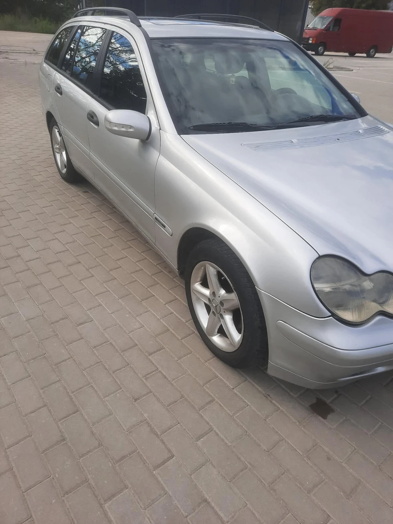 Mercedes-Benz C 220