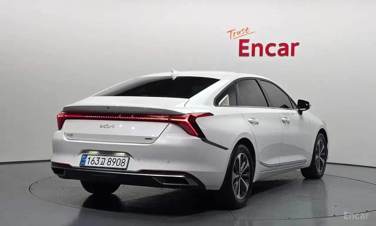 Kia K8 NOBLESSE* ОБДУХВАНЕ* ДИСТРОНИК* LANE* ASSIST* КАМЕ, снимка 2 - Автомобили и джипове - 56235905