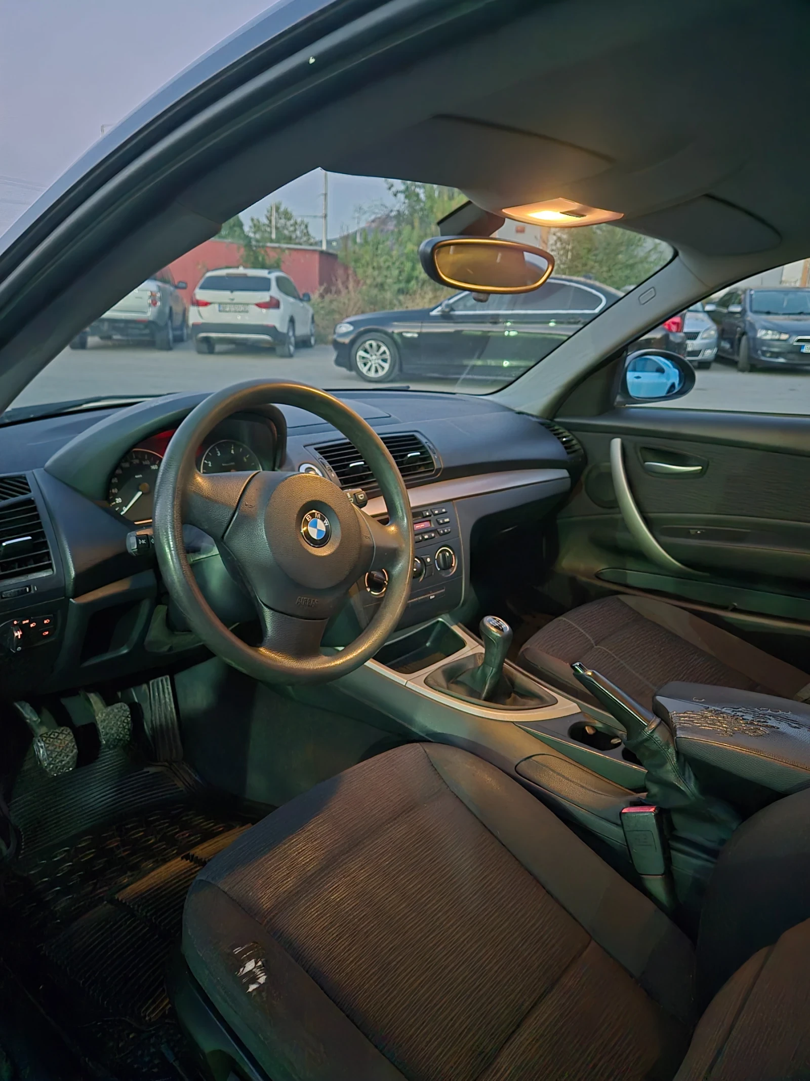 BMW 116  Бензин/6скорости/Facelift, снимка 8 - Автомобили и джипове - 56317384