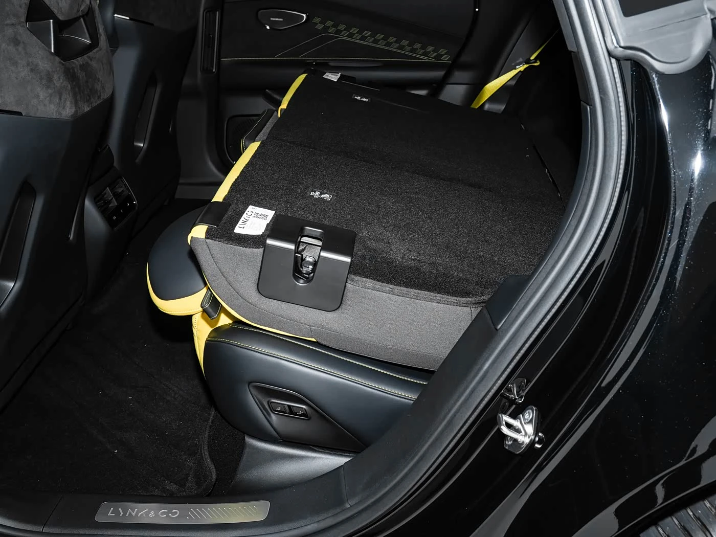 LynkCo 10 EM-P  | Mobile.bg � ����������� 13