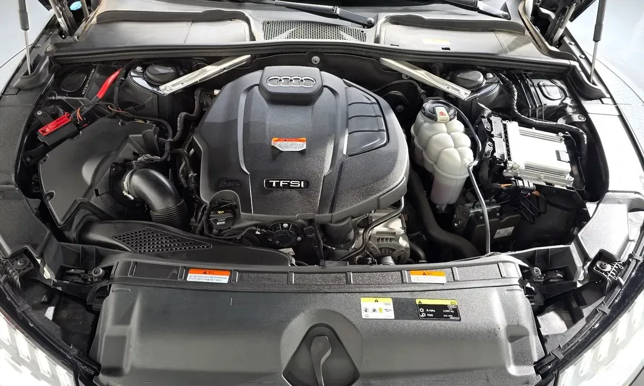 Audi A4 40TFSI* MATRIX* S* LINE* ОБДУХВАНЕ* ХЕДЪП* ДИСТРОН, снимка 17 - Автомобили и джипове - 56724043