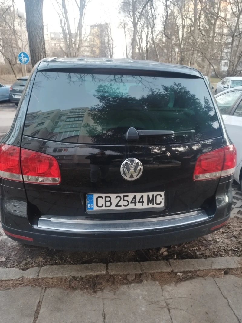 VW Touareg, снимка 5 - Автомобили и джипове - 49379311