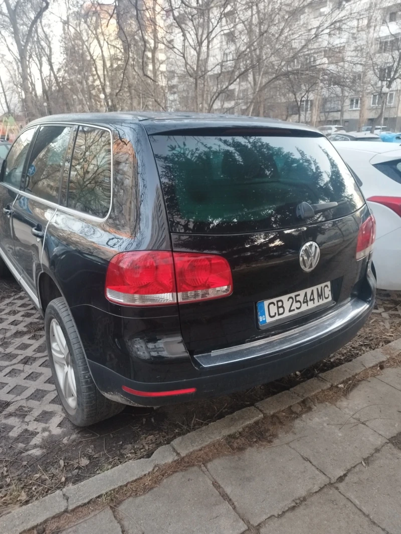 VW Touareg, снимка 6 - Автомобили и джипове - 49379311