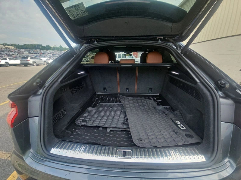 Audi Q8 Bang & Olufsen* Virtual Cockpit Plus, снимка 15 - Автомобили и джипове - 51868539