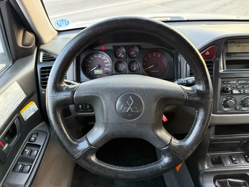 Mitsubishi Pajero 3.2 Di-D, снимка 13 - Автомобили и джипове - 50984488