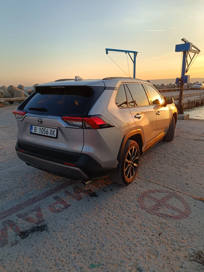 Toyota Rav4, снимка 10 - Автомобили и джипове - 52417766