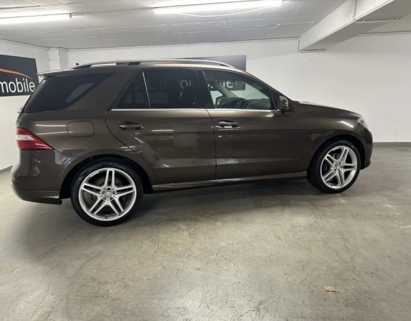 Mercedes-Benz ML 350 AMG, снимка 12 - Автомобили и джипове - 52683251