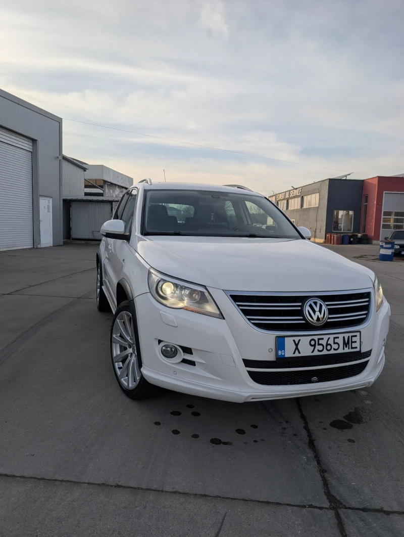 VW Tiguan R-LINE, снимка 2 - Автомобили и джипове - 52884841
