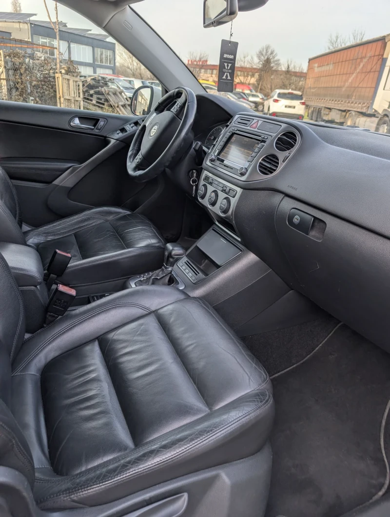 VW Tiguan R-LINE, снимка 14 - Автомобили и джипове - 52884841