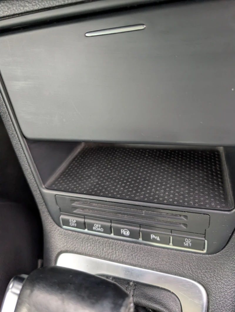 VW Tiguan R-LINE, снимка 12 - Автомобили и джипове - 52884841