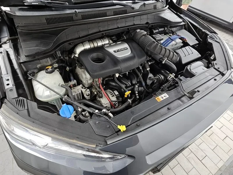 Hyundai Kona 1.6 Turbo 2Wd Modern Pop, снимка 6 - Автомобили и джипове - 55749037