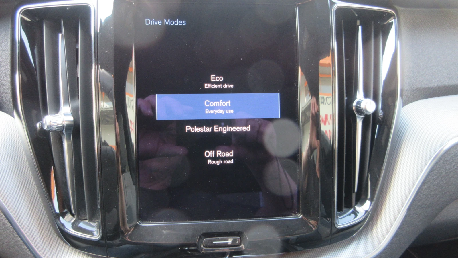 Volvo XC60 2.0T- R DESIGN -250HP- FULL | Mobile.bg   16