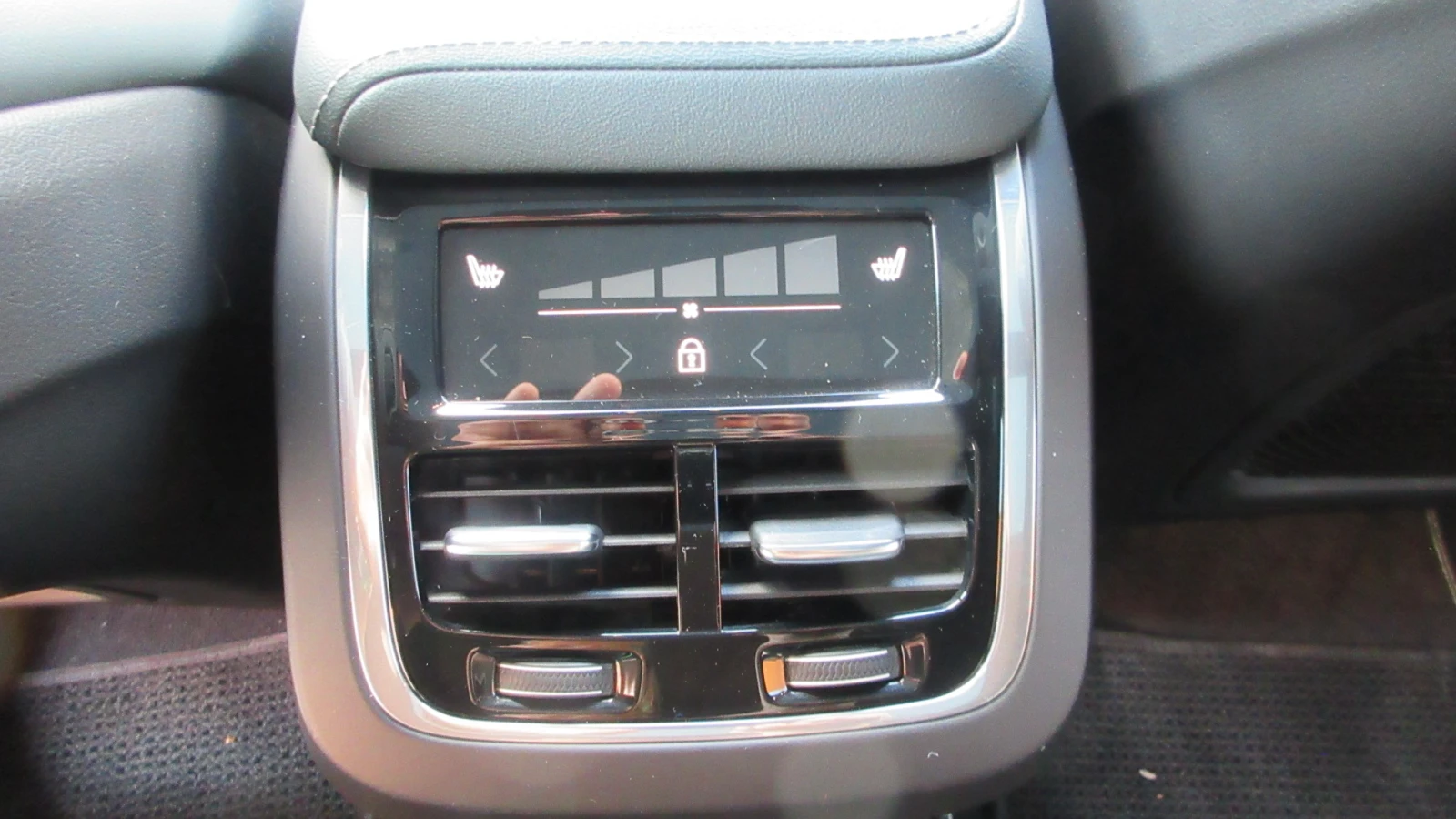 Volvo XC60 2.0T- R DESIGN -250HP- FULL | Mobile.bg   14