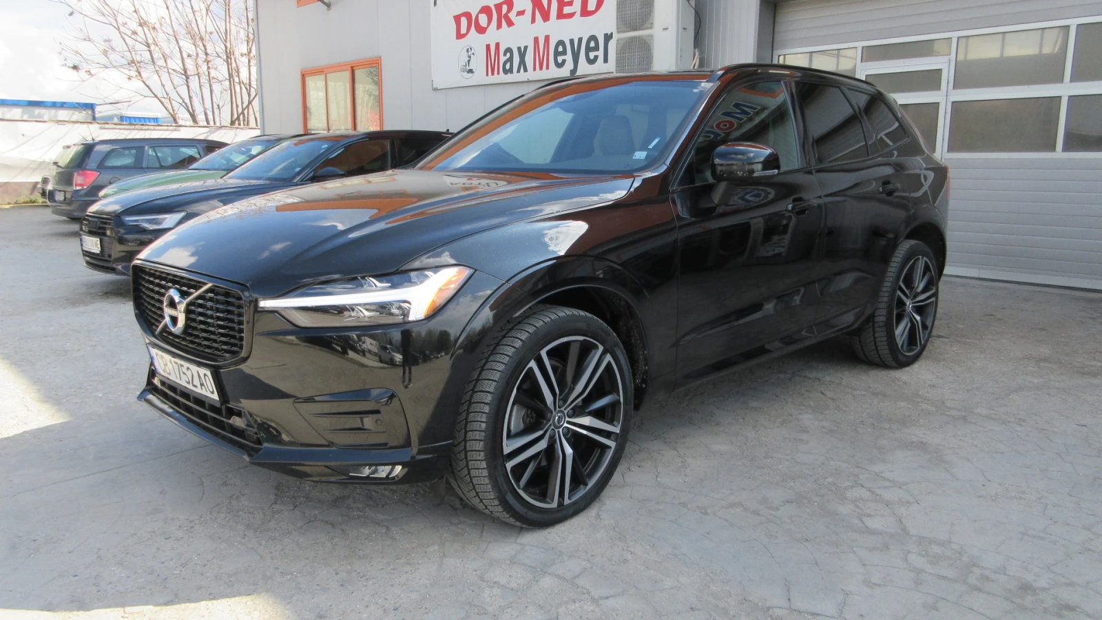 Volvo XC60 2.0T- R DESIGN -250HP- FULL | Mobile.bg — изображение 1
