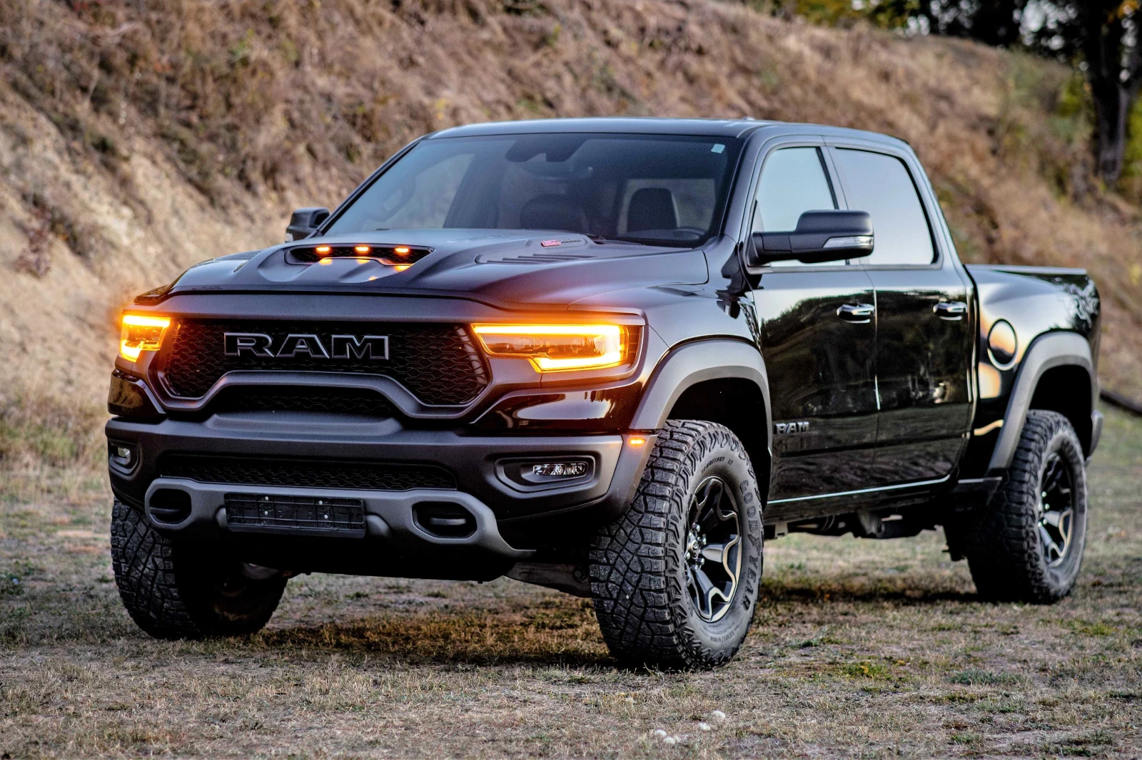 Dodge RAM 1500  TRX 6.2L V8  Supercharged | Mobile.bg   1
