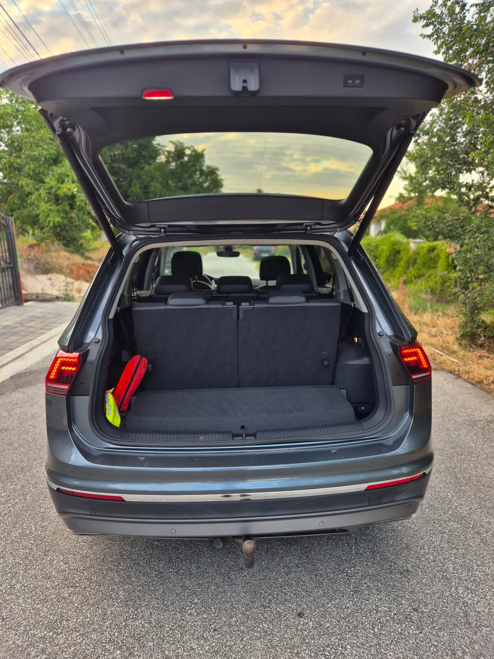 VW Tiguan 2.0D-190кс/4motion/19г/7места  - изображение 7