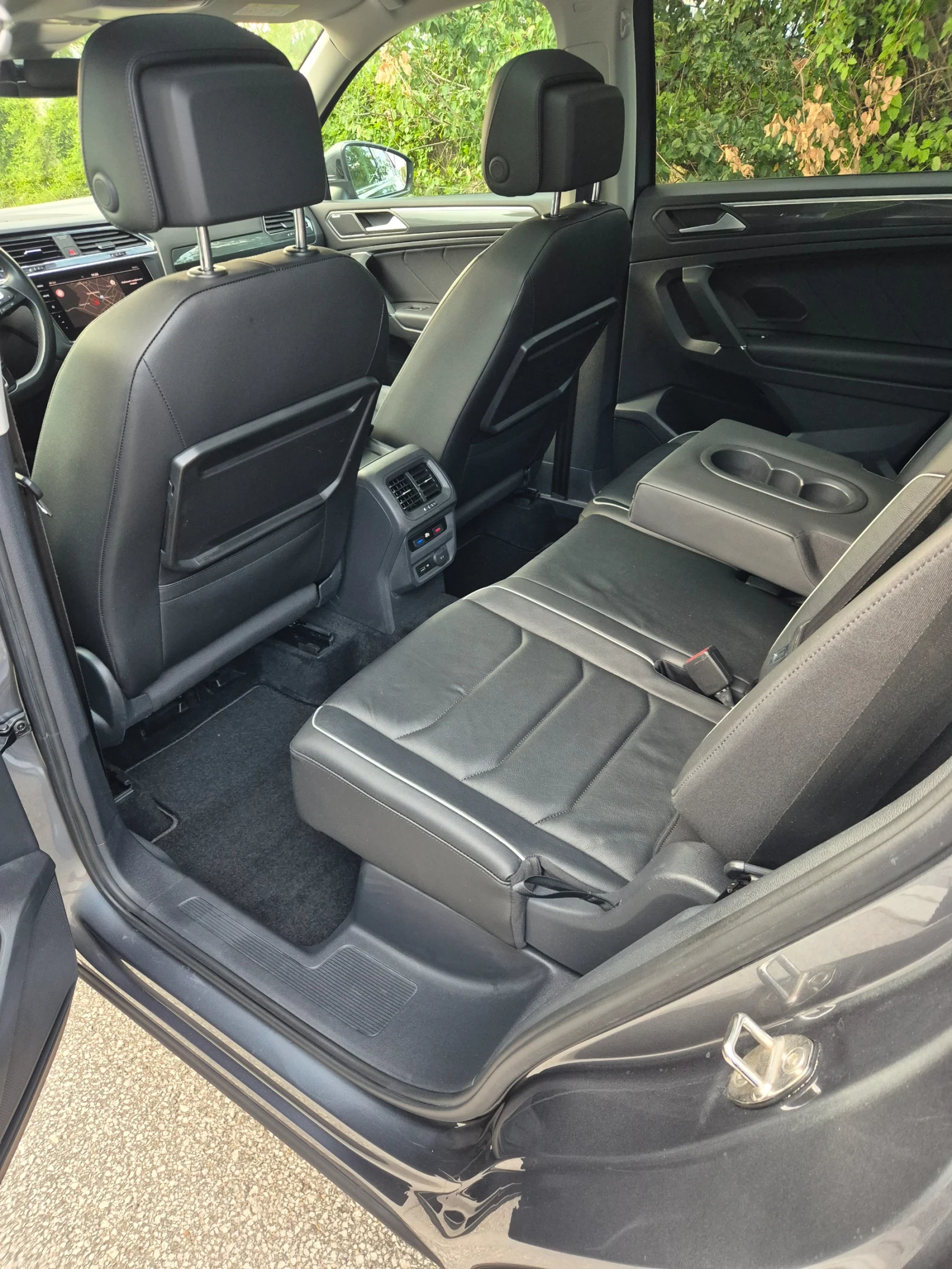 VW Tiguan 2.0D-190кс/4motion/19г/7места  - изображение 9