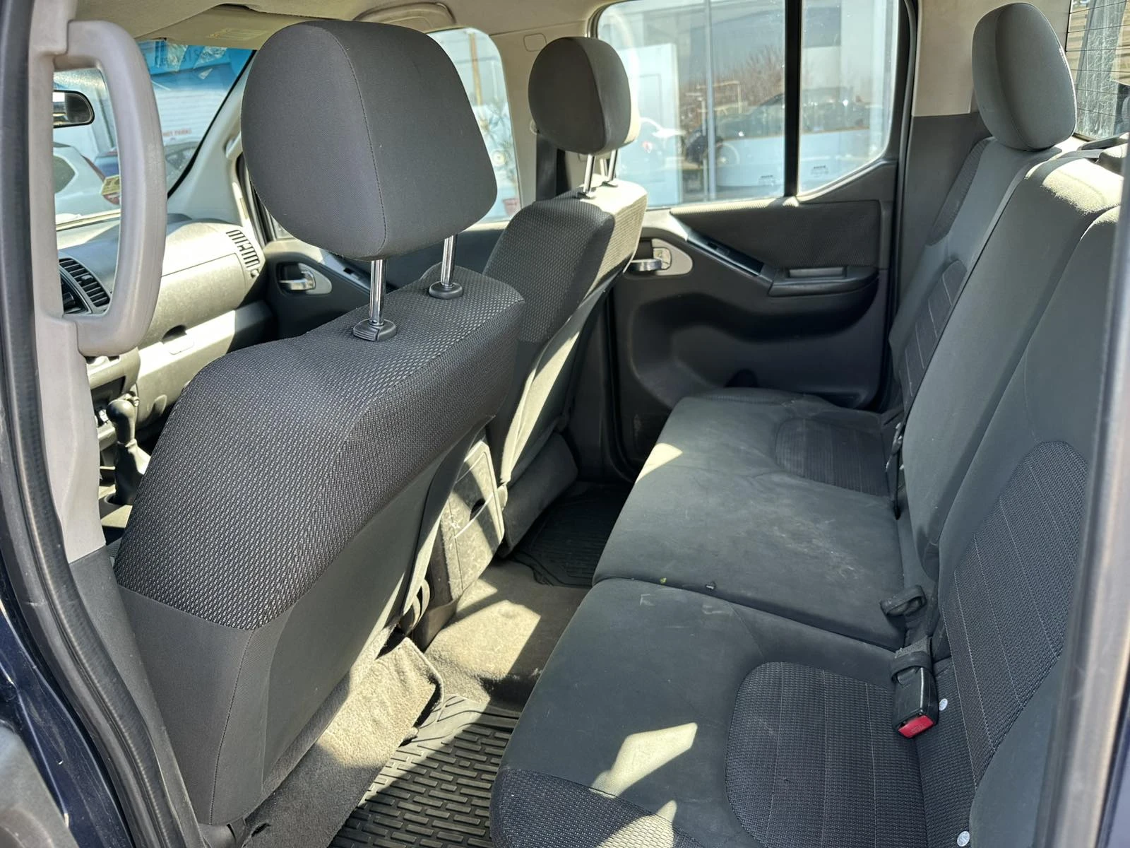 Nissan Navara 2.5 dCi , снимка 11 - Автомобили и джипове - 53885384