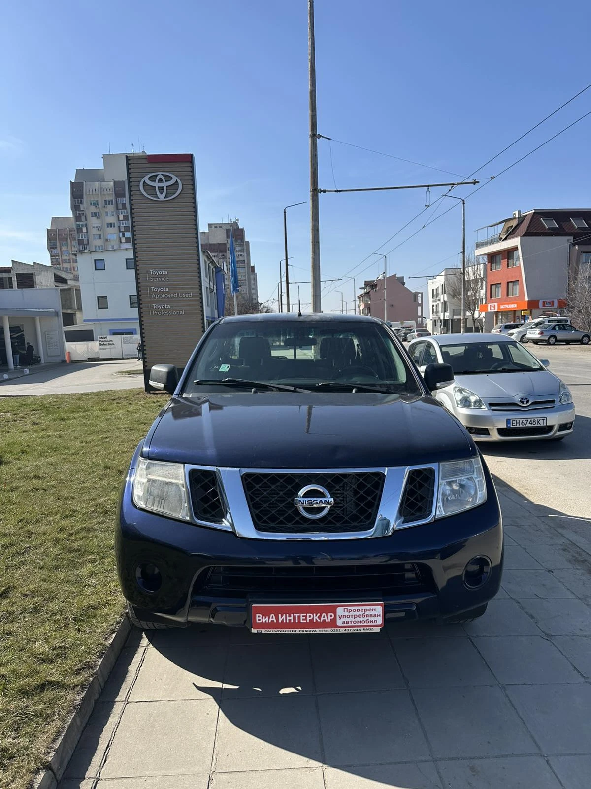 Nissan Navara 2.5 dCi , снимка 2 - Автомобили и джипове - 53885384