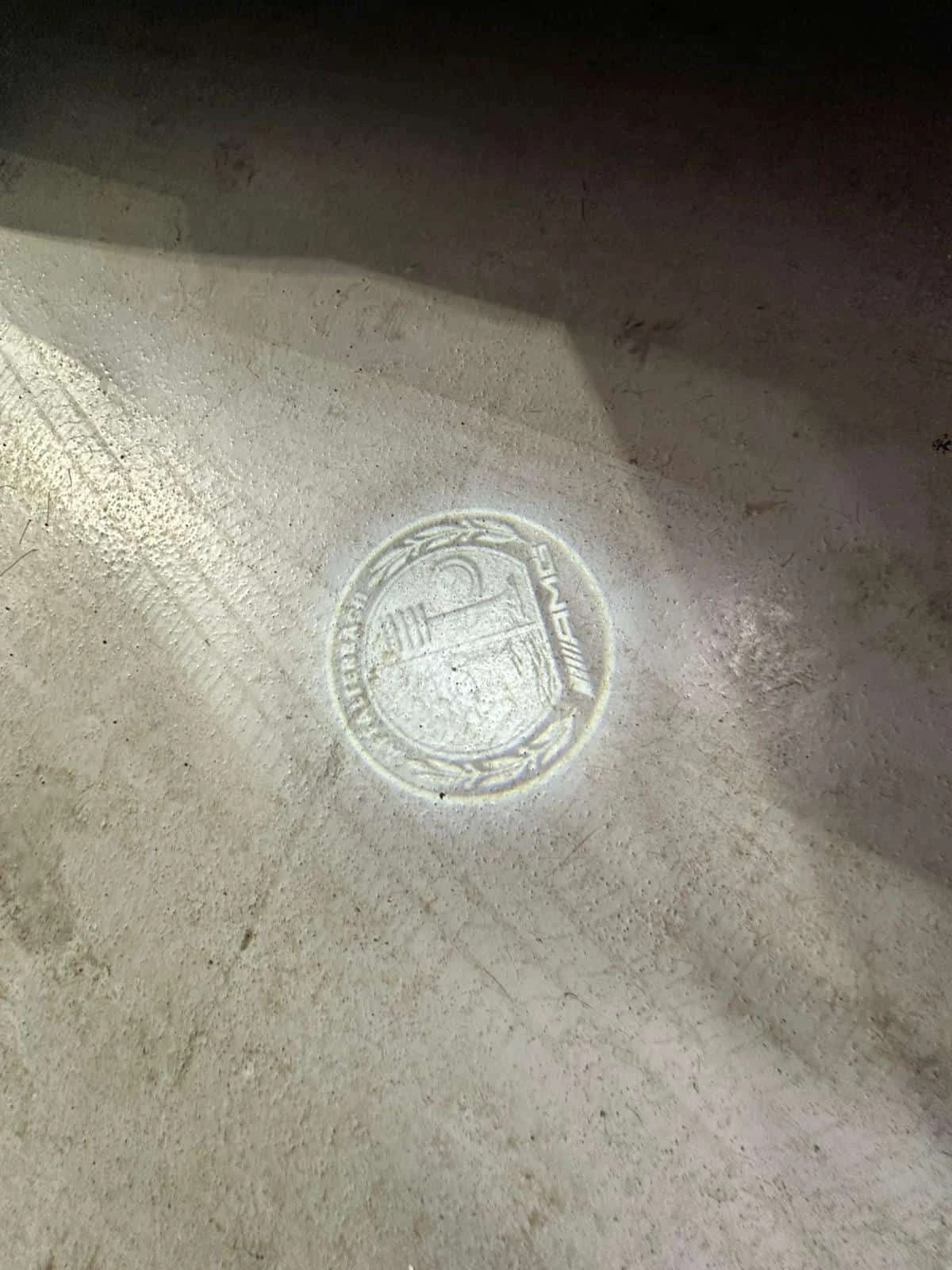 Mercedes-Benz GLC 63 AMG S * CARFAX * ПАНО * 360 * KEYLESS, снимка 13 - Автомобили и джипове - 53965428