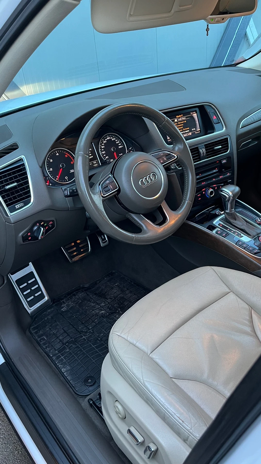 Audi Q5 2.0 TDI Quattro, снимка 6 - Автомобили и джипове - 53992783