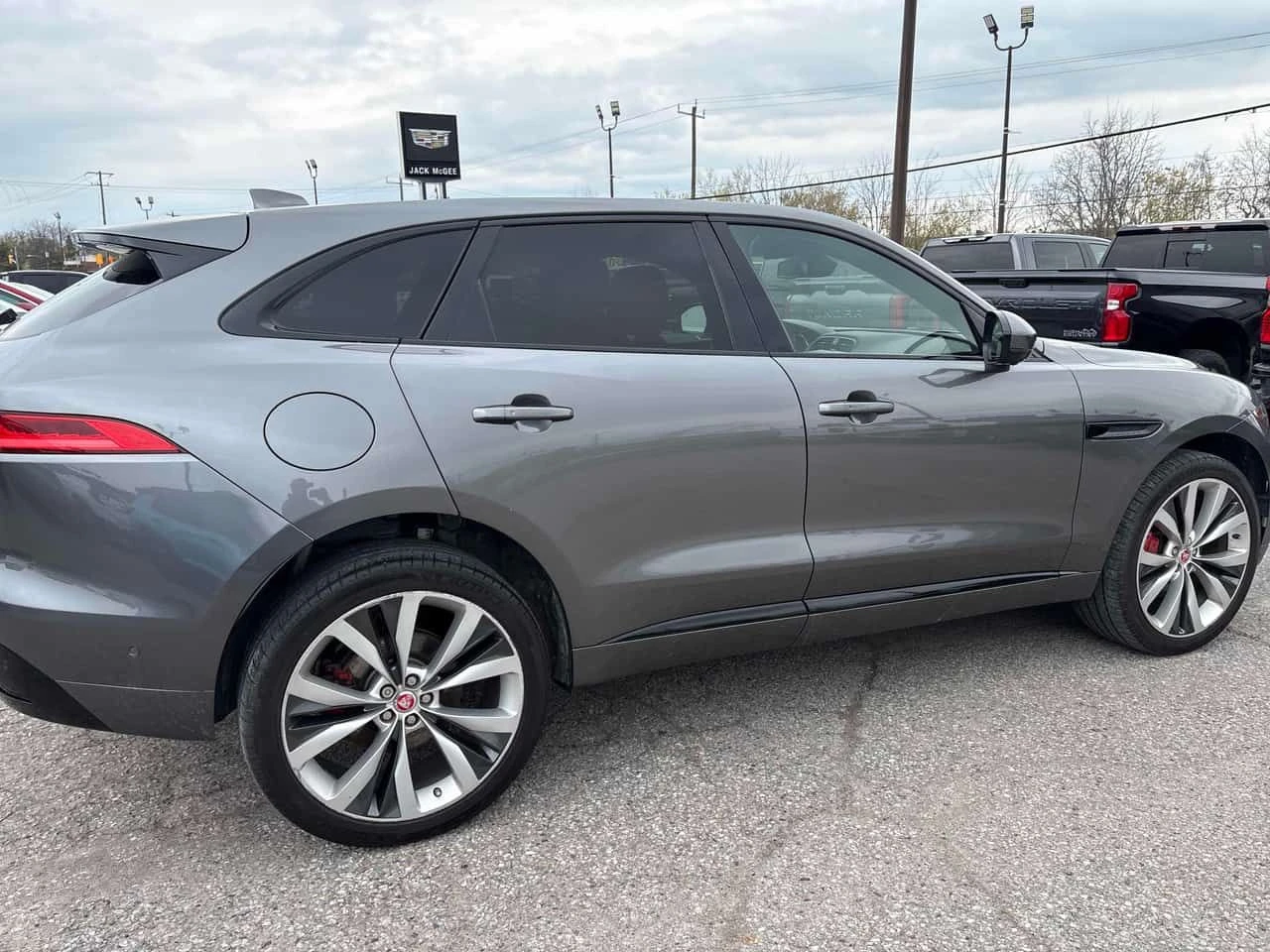 Jaguar F-PACE * S * CARFAX * ���� �� �� | Mobile.bg � ����������� 3