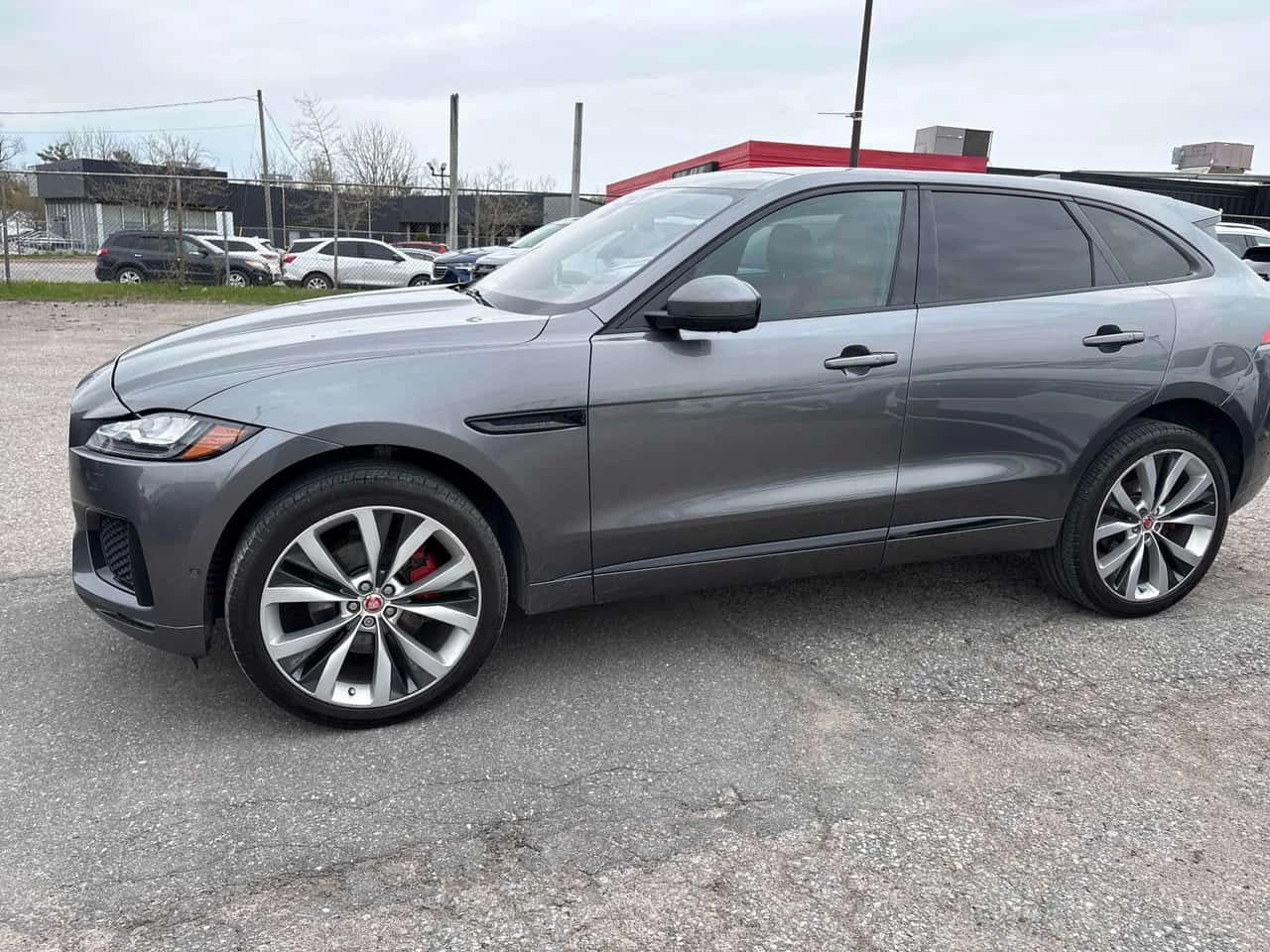Jaguar F-PACE * S * CARFAX * ���� �� �� | Mobile.bg � ����������� 2